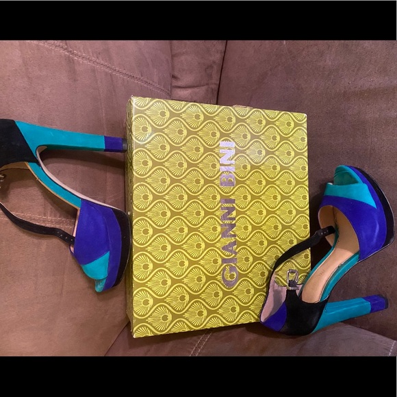 Gianni Bini heels - Picture 1 of 10